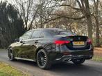 Mercedes-Benz A-Klasse 200 AMG Line Night Pack (bj 2023), Zwart, 165 pk, 1600 kg, Sedan