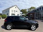 Volvo XC40 1.5 T3 Momentum Pro Panoramadak, Trekhaak, Camera, Voorwielaandrijving, Gebruikt, Euro 6, Zwart