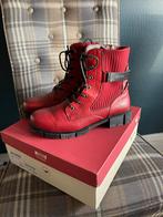 ZGAN Mustang laars Rood mt 41, Kleding | Dames, Schoenen, Ophalen, Lage of Enkellaarzen, Zo goed als nieuw, Mustang