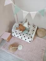 Bedje en slaapkamer toebehoren spullen poppenhuis, Ophalen of Verzenden, Nieuw, Poppenhuis