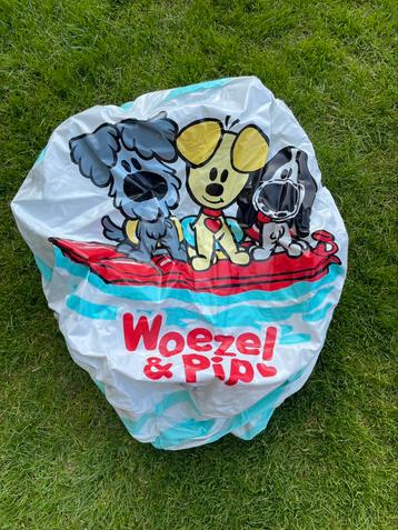 Zwembadje Woezel & Pip beschikbaar voor biedingen