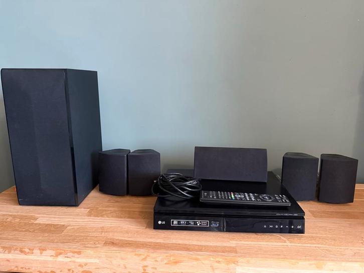 LG LHB625 Home Cinema Set - Complete en in goede staat!, Audio, Tv en Foto, Home Cinema-sets, Zo goed als nieuw, Blu-ray-speler