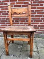 Stoeltje uit kerk van eikenhouten, Antiek en Kunst, Antiek | Meubels | Stoelen en Banken, Ophalen of Verzenden