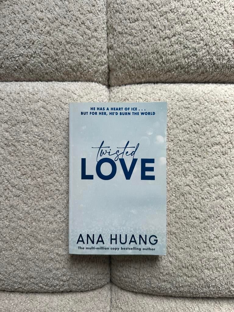Twisted Love - Ana Huang, Ophalen of Verzenden, Gelezen, Fictie