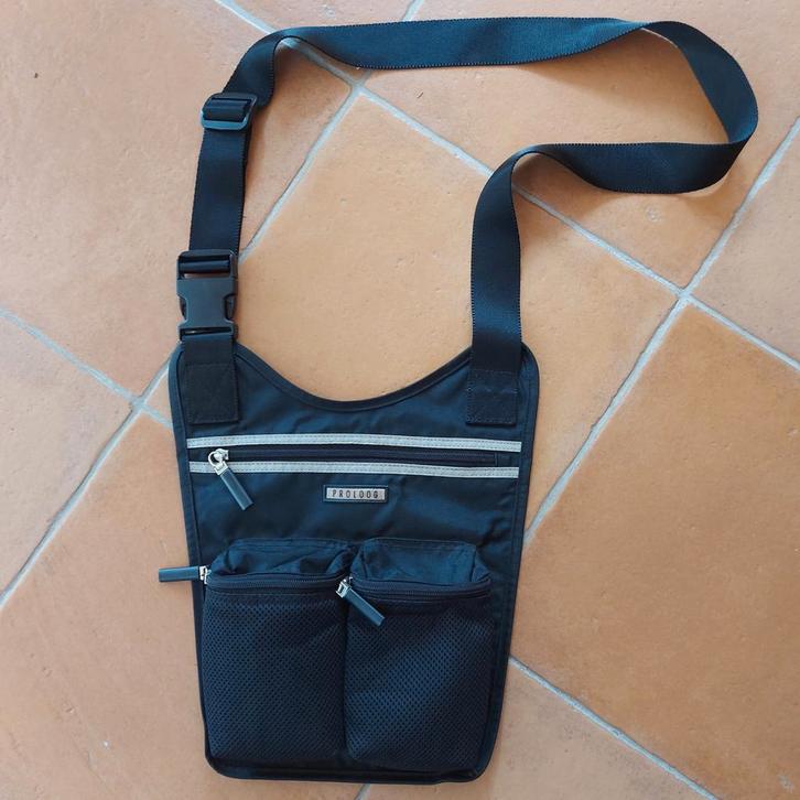 over één schouder schuin te dragen platte tas - schoudertas, Sieraden, Tassen en Uiterlijk, Tassen | Schoudertassen, Zo goed als nieuw