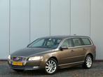 Volvo V70 T4 AUT Nordic+ Navi / Leer / Bluetooth (bj 2014), Euro 5, Beige, 4 cilinders, Bruin