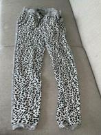 Baker bridge 12 152 broek panterprint pants, Kinderen en Baby's, Kinderkleding | Maat 152, Broek, Zo goed als nieuw, Baker Bridge
