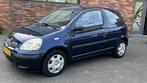 Toyota Yaris 1.0 16V Vvti 3DR Terra 2004 Blauw 84617 KM NAP, Stof, Zwart, 4 cilinders, 855 kg
