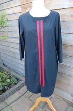 Jurk zwart/ rood Studio Anneloes mt L travelstof Vast AANBIE, Studio Anneloes, Zwart, Maat 42/44 (L), Ophalen of Verzenden