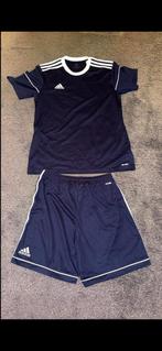 Adidas Sportset – M – Nieuw & Ongedragen, Sport en Fitness, Maat M, Verzenden, Nieuw, Broek