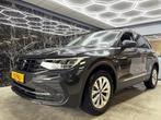 Volkswagen Tiguan 1.4 TSI eHybrid Business+ (bj 2022), 1716 kg, Stof, 4 cilinders, 59 km/l