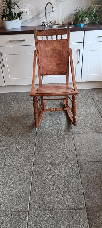 Antieke Edwardiaanse Thonet Schommelstoel beschikbaar voor biedingen