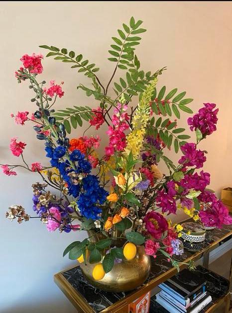 Silkka zijden bloemen groot met toetervaas, Huis en Inrichting, Woonaccessoires | Kunstplanten en Kunstbloemen, Gebruikt, Ophalen of Verzenden