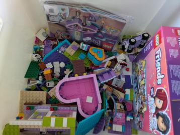 LEGO Friends - Diverse Sets en Onderdelen beschikbaar voor biedingen