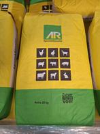 20 kg legkorrel € 13 per zak ( vaste prijs  ), Vrouwelijk, Kip