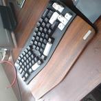 Keychron q8 met Gateron cap v2 brown en brass backplate, Ophalen of Verzenden, Zo goed als nieuw