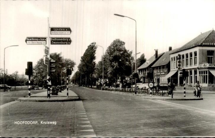 Hoofddorp - Kruisweg, Verzamelen, Ansichtkaarten | Nederland, Ongelopen, Noord-Holland, Voor 1920, Ophalen of Verzenden