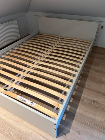 Bed 140x200cm beschikbaar voor biedingen