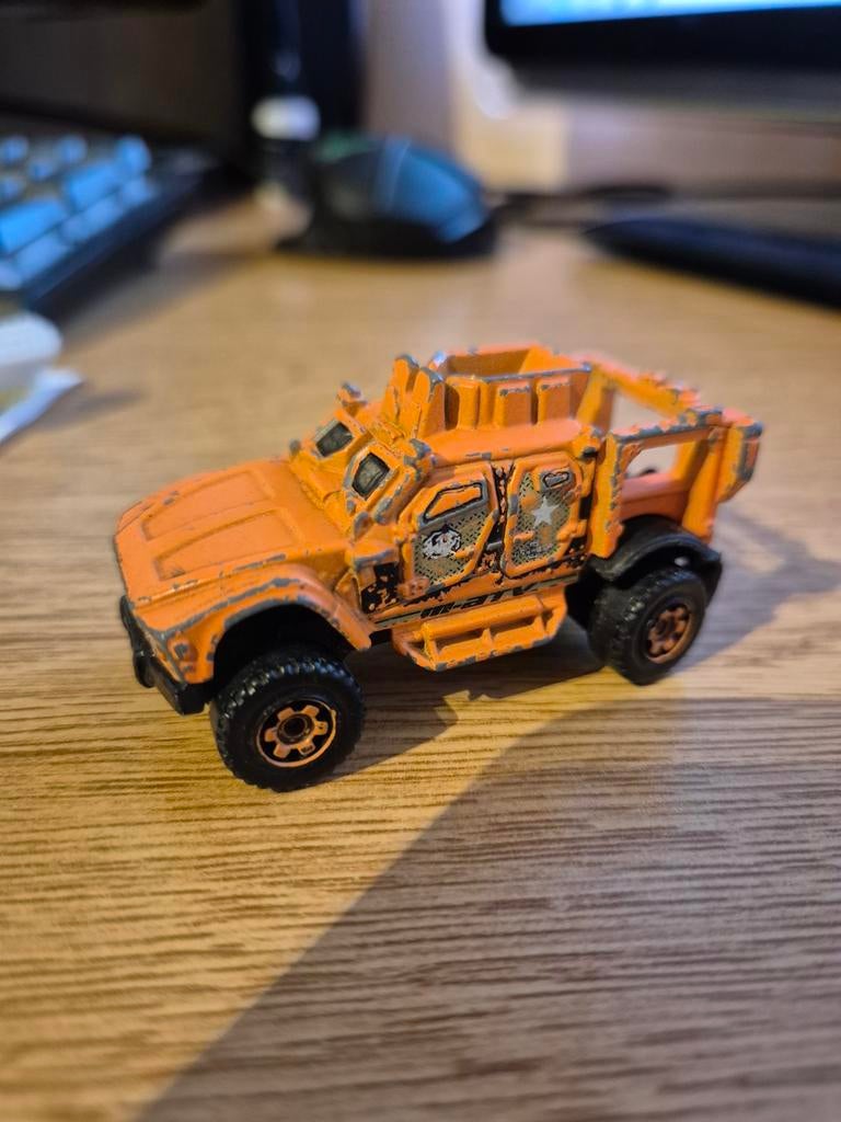 Matchbox Oshkosh M-ATV Oranje, Ophalen of Verzenden, Gebruikt, Bus of Vrachtwagen