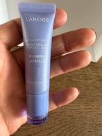 Laneige Lip Glowy Balm Blueberry - Nieuw!, Sieraden, Tassen en Uiterlijk, Uiterlijk | Cosmetica en Make-up, Lippen, Paars, Nieuw