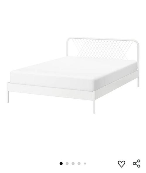 Ikea metalen bed 140x200 met matrassen, Huis en Inrichting, Slaapkamer | Bedden, Zo goed als nieuw, Tweepersoons, 140 cm, 200 cm