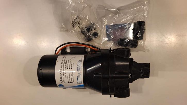 JABSCO PAR-MAX3 drinkwater pomp, Watersport en Boten, Bootonderdelen, Nieuw, Motor en Techniek, Zeilboot of Motorboot, Ophalen