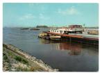 Druten De Waal met binnenvaart schepen 1977, Verzamelen, Ansichtkaarten | Nederland, Ophalen, 1960 tot 1980, Ongelopen, Gelderland