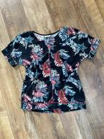 zo goed als nieuwe One Two Luxzuz blouse mt.M € 6,00, One Two Luxzuz, Ophalen of Verzenden, Zo goed als nieuw, Maat 38/40 (M)