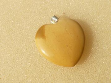 Hanger hartje mookaiet beschikbaar voor biedingen