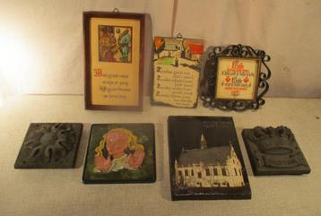 Mooie Partij van Oude Wandspreuken en Wanddecoraties beschikbaar voor biedingen