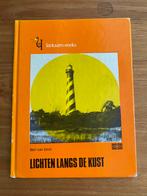 Lichten langs de kust . Ben van Zeist. Lantaarn reeks, Boeken, Ophalen of Verzenden, Gelezen