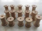 Set van 15 Houten Garen Klosjes in 3 Afm / 5 - 4 - 3 cm, Hobby en Vrije tijd, Naaien en Fournituren, Verzenden, Zo goed als nieuw