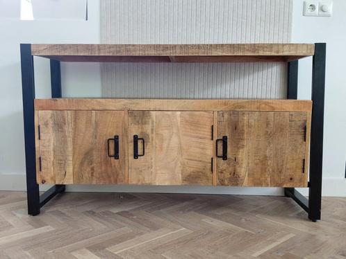 Industriële wandkast, Huis en Inrichting, Kasten | Wandmeubels, Nieuw, Minder dan 100 cm, Minder dan 150 cm, 25 tot 50 cm, Met deur(en)