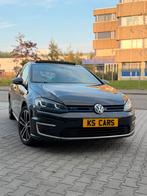 Volkswagen Golf 7 GTE 1.4 TSI Phev 204pk Panorama!, 4 cilinders, Zwart, 1499 kg, 149 pk
