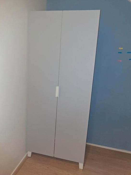 Grijze Ikea platsa kledingkast 190x80x57, Huis en Inrichting, Kasten | Kledingkasten, Gebruikt, 150 tot 200 cm, 50 tot 100 cm