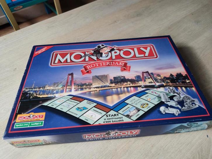 Monopoly Rotterdam Editie - Bordspel, Hobby en Vrije tijd, Gezelschapsspellen | Bordspellen, Zo goed als nieuw, Drie of vier spelers