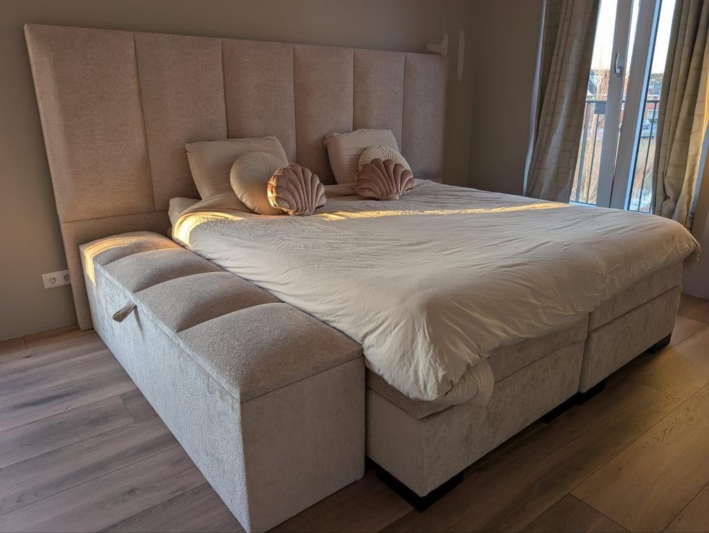 Luxe Boxspring Julius (Teddy stof), Huis en Inrichting, Slaapkamer | Boxsprings, Ophalen, Tweepersoons, Zo goed als nieuw, 180 cm