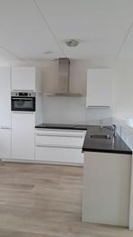 hoekkeuken wit met gaaf (zwart/antra) werkblad!, Ophalen