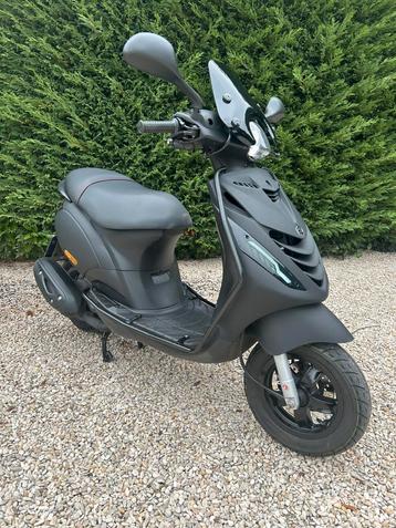 PIAGGIO ZIP 2023 BROM 2023 8096KM beschikbaar voor biedingen