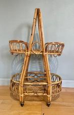 Rotan/bamboe trolley, Huis en Inrichting, Tafels | Bijzettafels, 60 cm of meer, Gebruikt, Ophalen of Verzenden, Minder dan 55 cm