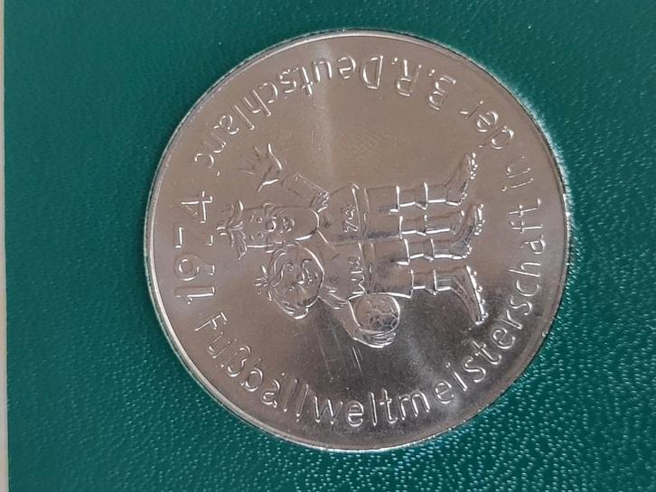 Herdenkingsmunt wereldkampioenschappen voetbal 1974., Postzegels en Munten, Munten | Europa | Euromunten, Losse munt, Overige waardes