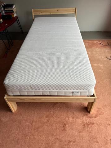 Te Koop Bed plus Matras beschikbaar voor biedingen