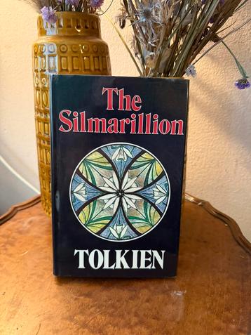 J.R.R Tolkien The Silmarillion First Edition 1977 beschikbaar voor biedingen