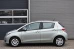 Toyota YARIS 1.3 VVT-I ASPIRATION / ACHTERUITRIJCAMERA / NAV, Auto's, Euro 5, Gebruikt, 4 cilinders, Bedrijf