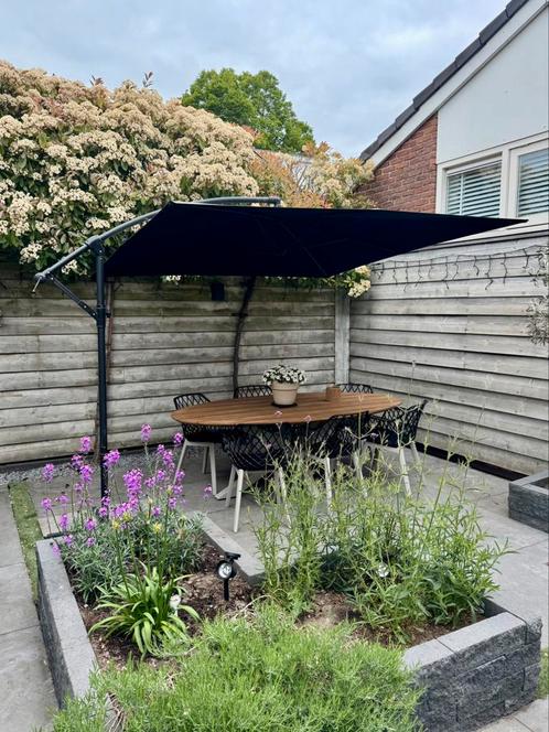 Mooie zweefparasol zwart, Tuin en Terras, Parasols, Gebruikt, Zweefparasol, 2 tot 3 meter, Ophalen