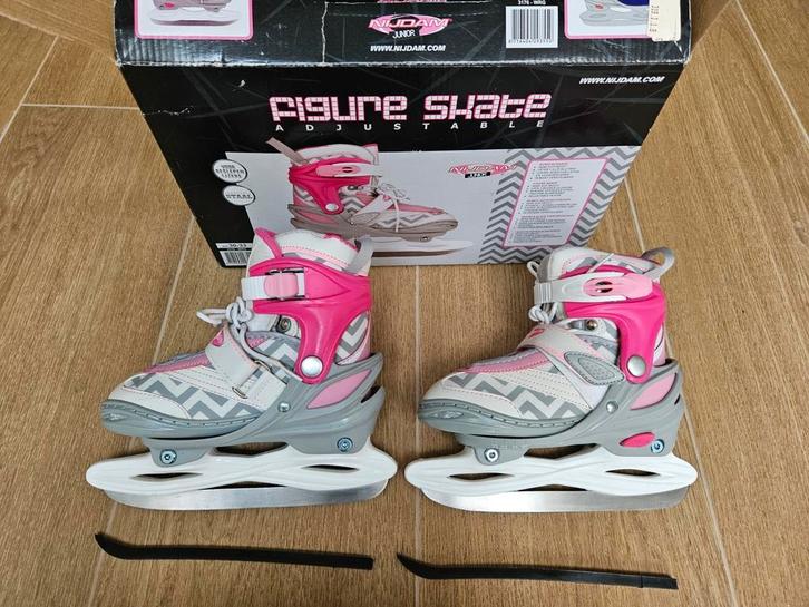Verstelbare schaatsenmaat 30-33 Nijdam, Sport en Fitness, Schaatsen, Gebruikt, Kunstschaatsen, Nijdam, Ophalen of Verzenden