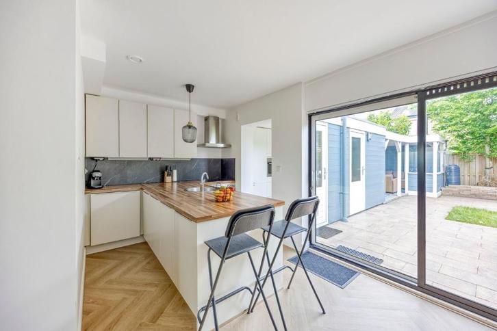 Complete keuken in goede staat incl aparatuur, Huis en Inrichting, Keuken | Complete keukens, Gebruikt, Overige typen, Crème, Overige materialen