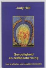 Gevoeligheid en zelfbescherming (Judy Hall), Boeken, Esoterie en Spiritualiteit, Ophalen of Verzenden, Zo goed als nieuw, Spiritualiteit algemeen