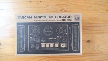Tascam MiniStudio Podcast beschikbaar voor biedingen