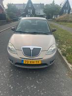 Lancia Ypsilon 1.4 16V 2007 Grijs, Auto's, Lancia, Voorwielaandrijving, 15 km/l, Origineel Nederlands, Handgeschakeld